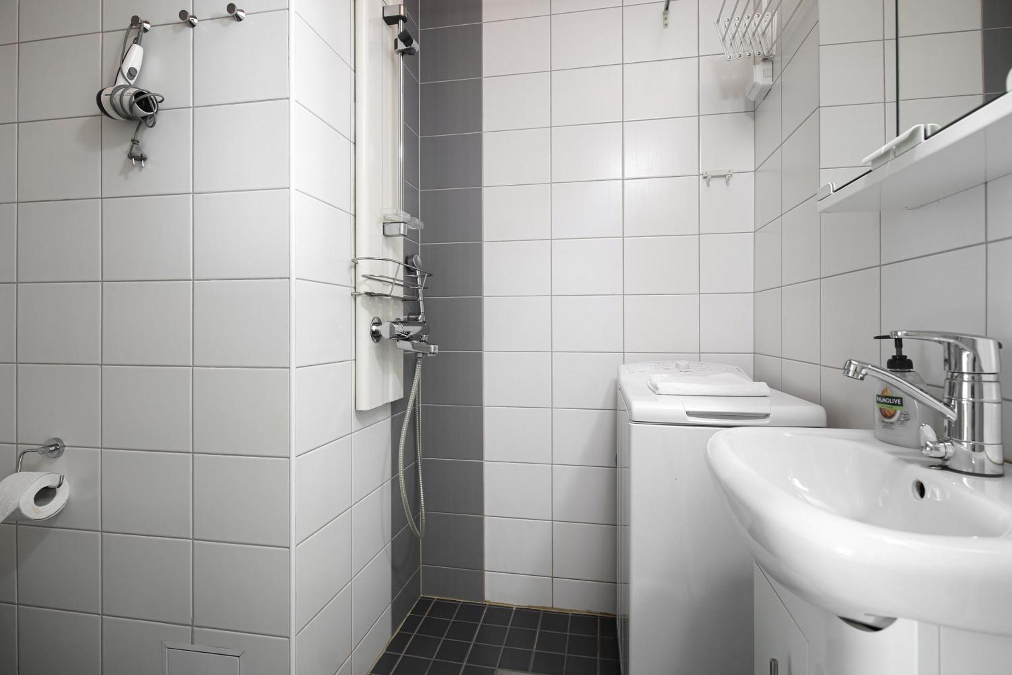Kotimaailma Apartments Kamppi - Studio For 2 赫尔辛基 外观 照片