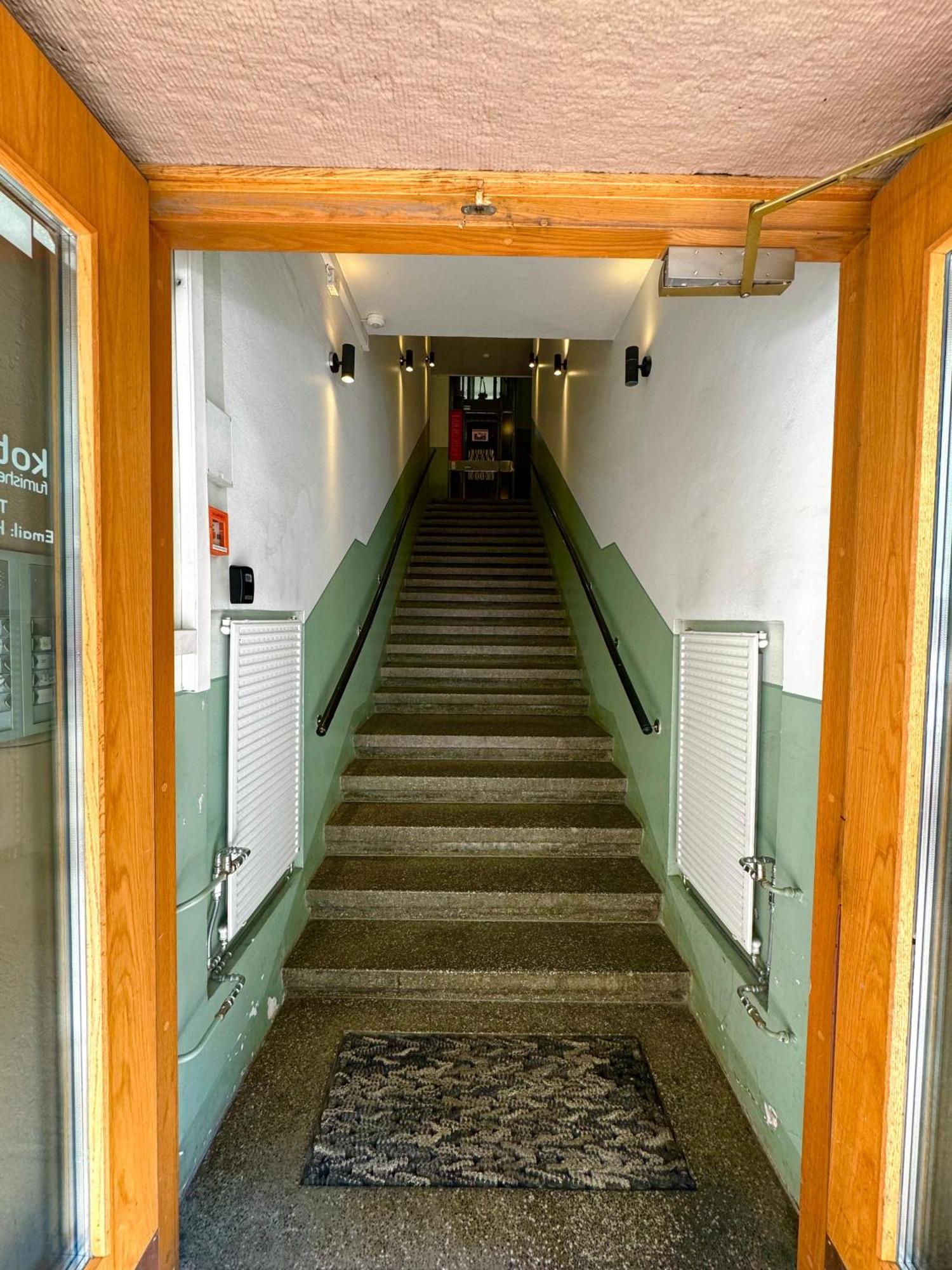 Kotimaailma Apartments Kamppi - Studio For 2 赫尔辛基 外观 照片